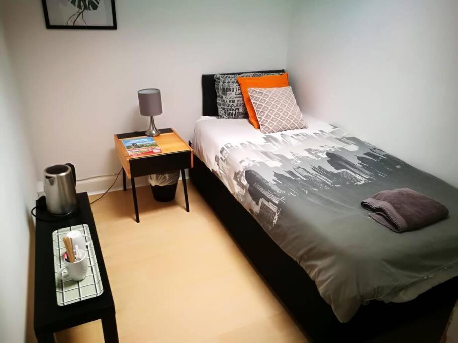 The Kingsview Townhouse - Boutique Hostel إدنبرة المظهر الخارجي الصورة