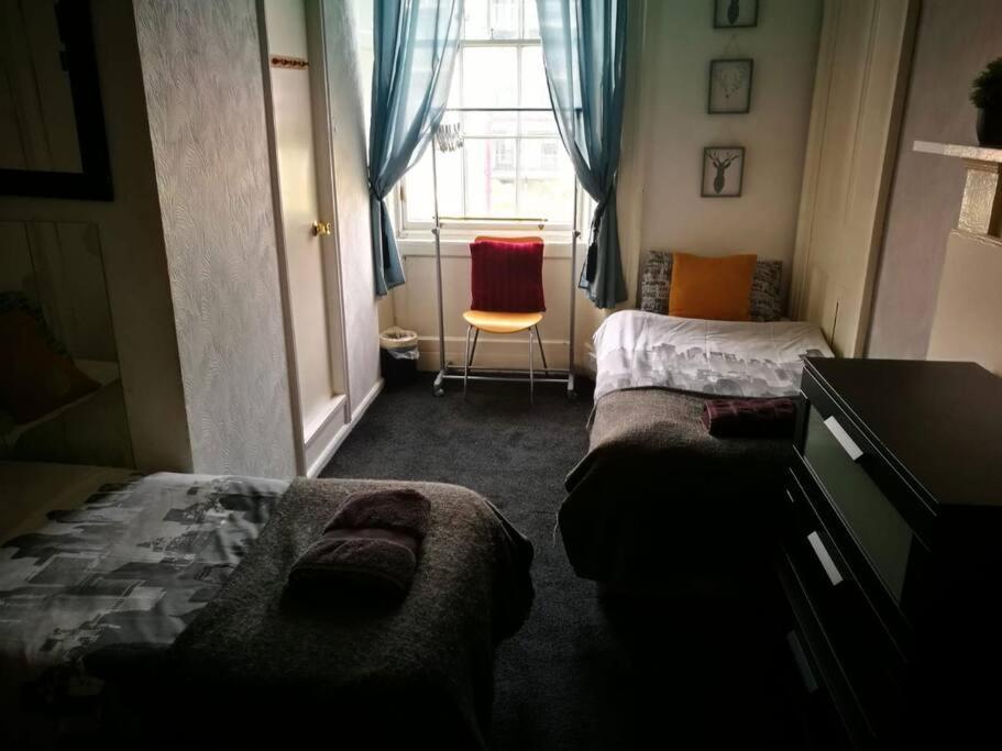 The Kingsview Townhouse - Boutique Hostel إدنبرة المظهر الخارجي الصورة