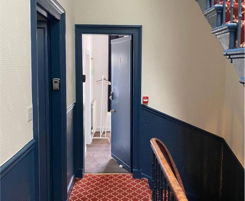 The Kingsview Townhouse - Boutique Hostel إدنبرة المظهر الخارجي الصورة
