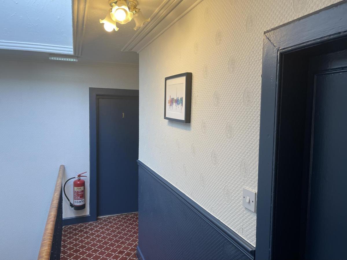 The Kingsview Townhouse - Boutique Hostel إدنبرة المظهر الخارجي الصورة