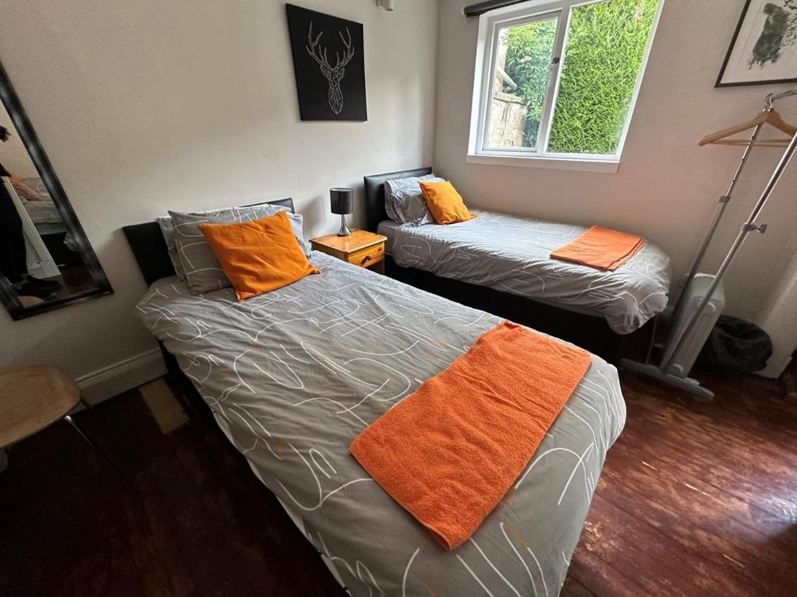 The Kingsview Townhouse - Boutique Hostel إدنبرة المظهر الخارجي الصورة